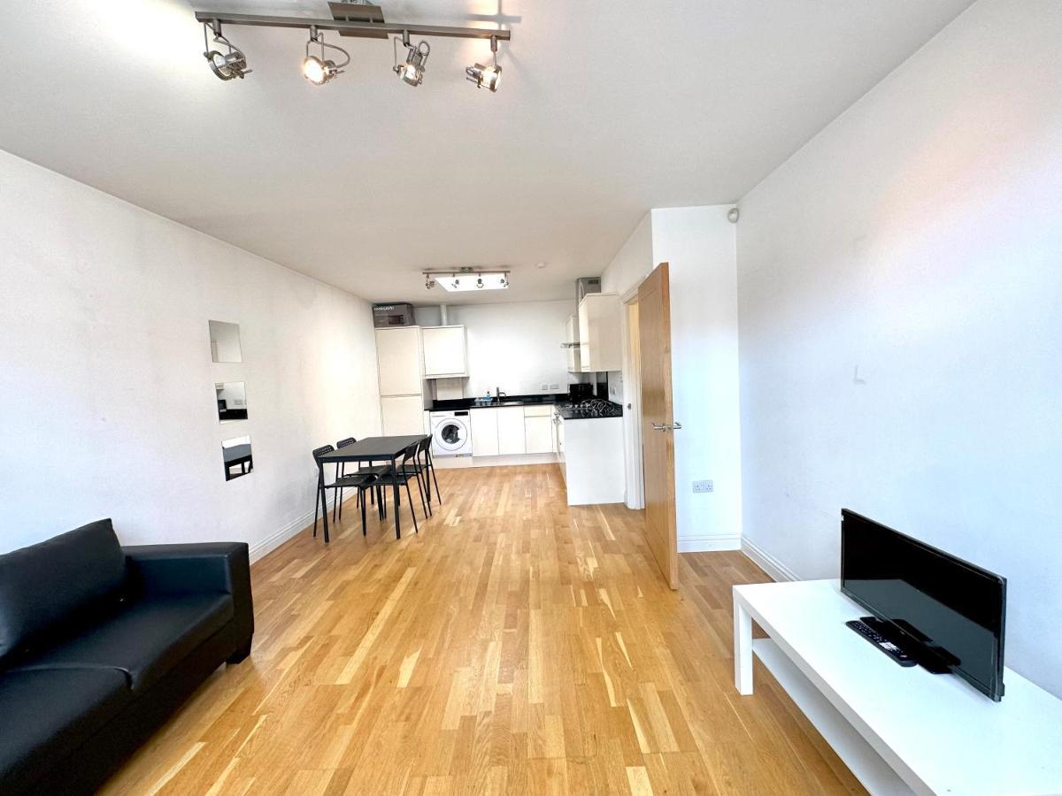 137 Guest House Camden Town London Exterior photo